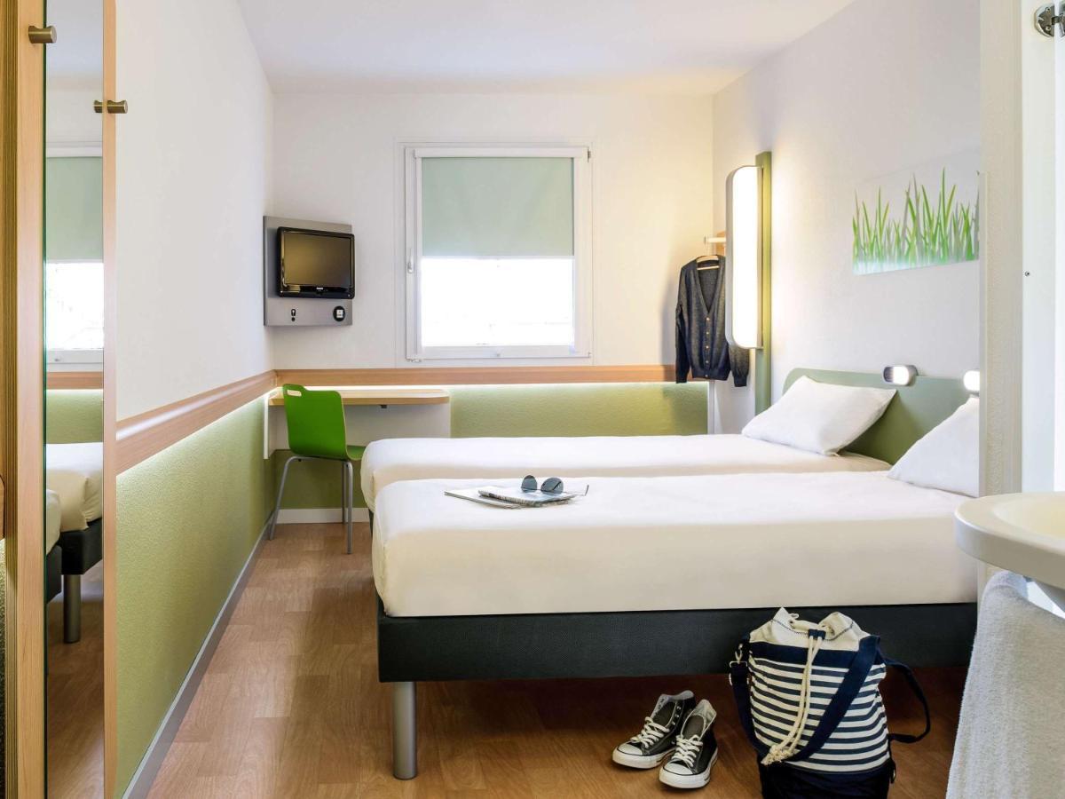 Ibis Budget Karlsruhe Exterior foto